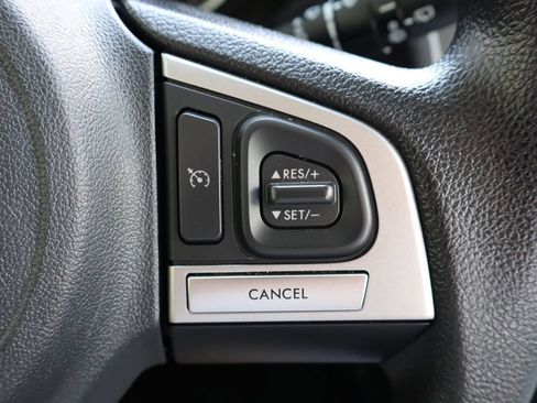 Used 2018 Subaru Forester 2.5i AWD/4WD image 32