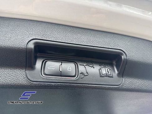 Used 2023 Ford Explorer XLT w/ Equipment Group 202A image 34