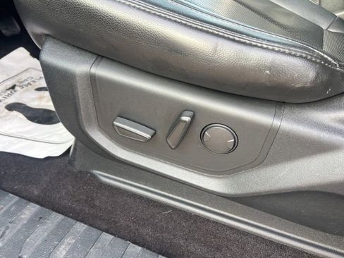 Certified 2019 Ford F150 Lariat w/ Equipment Group 502A Luxury image 21