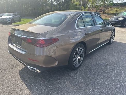Used 2026 Mercedes-Benz E 350 4MATIC Sedan image 5