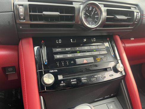 Used 2025 Lexus IS 350 F Sport w/ Navigation Package image 28