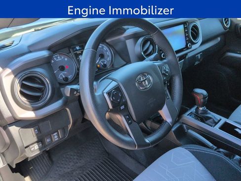 Used 2023 Toyota Tacoma TRD Off-Road AWD/4WD image 12