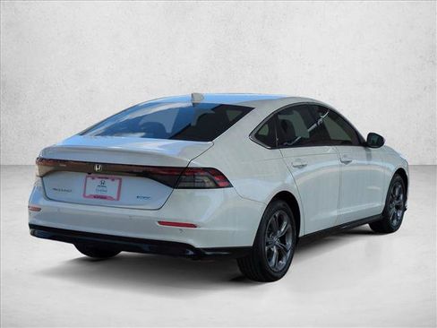 Certified 2025 Honda Accord EX-L image 5