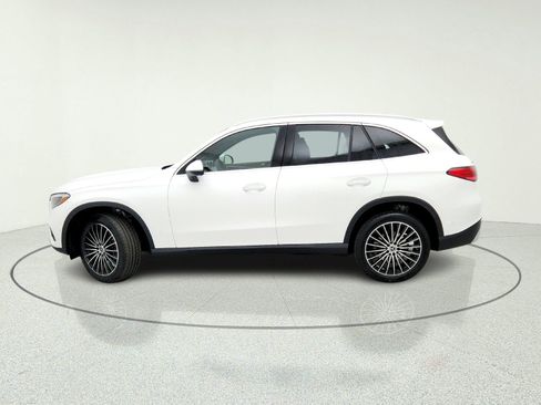 New 2026 Mercedes-Benz GLC 300 image 14