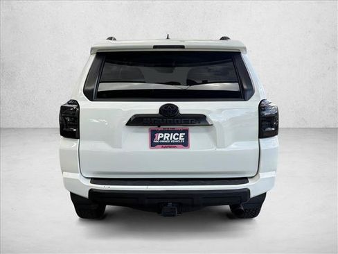 Used 2023 Toyota 4Runner TRD Off-Road AWD/4WD image 3