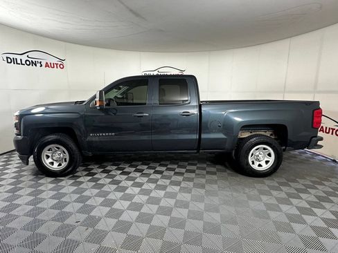 Used 2017 Chevrolet Silverado 1500 W/T AWD/4WD image 3