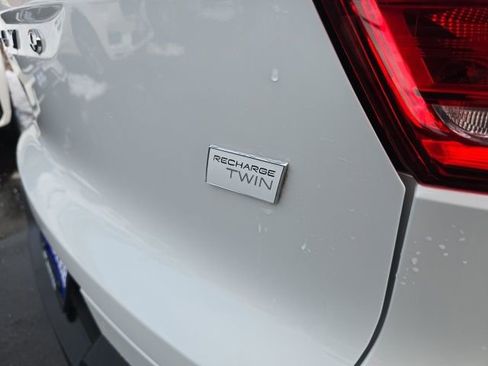 Certified 2024 Volvo XC40 Recharge Ultimate w/ Protection Package Premier image 16