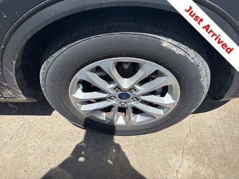 Used 2022 Ford Escape SE w/ Convenience Package FWD image 13