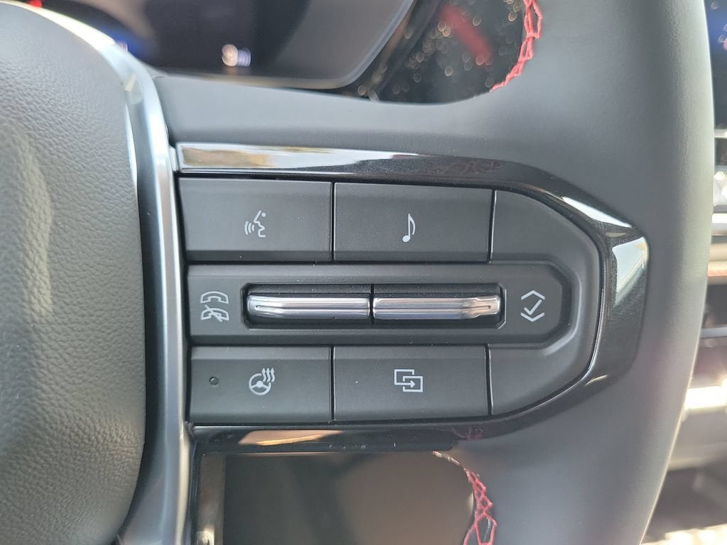 New 2026 Chevrolet Colorado Z71 w/ Technology Package AWD/4WD image 6
