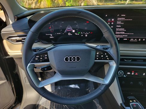 Certified 2025 Audi Q5 Premium w/ Premium Plus AWD/4WD image 31