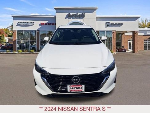Used 2024 Nissan Sentra S FWD image 3