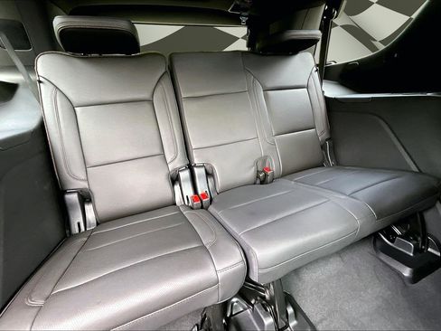 Used 2024 Chevrolet Tahoe High Country image 28