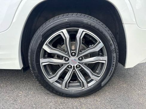 Used 2020 GMC Terrain Denali w/ Denali Premium Package AWD/4WD image 12