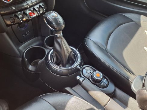 Used 2016 MINI Cooper 2-Door Hardtop image 21