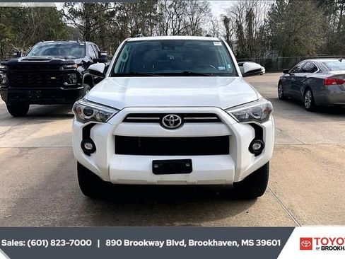 Used 2024 Toyota 4Runner SR5 image 5