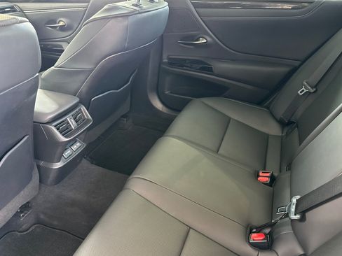 Certified 2023 Lexus ES 350 w/ Accessory Package (Z2) FWD image 15