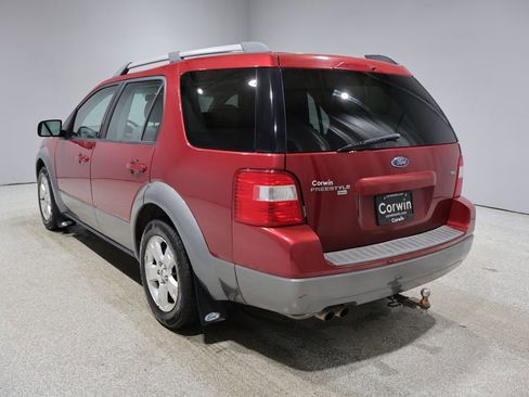 Used 2006 Ford Freestyle SEL image 5