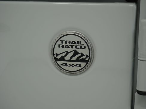 Used 2018 Jeep Wrangler Unlimited Sport S image 9