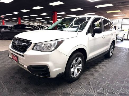 Used 2018 Subaru Forester 2.5i AWD/4WD image 7