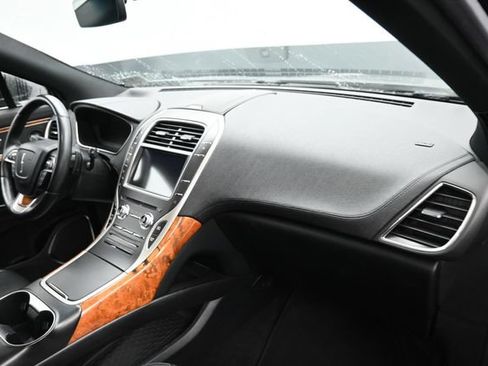 Used 2020 Lincoln Nautilus Reserve AWD/4WD image 11