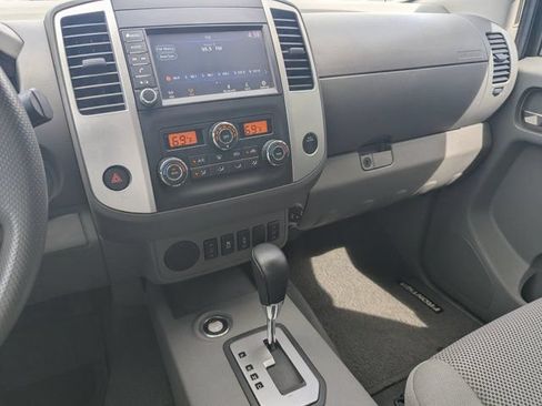 Used 2021 Nissan Frontier SV RWD image 24