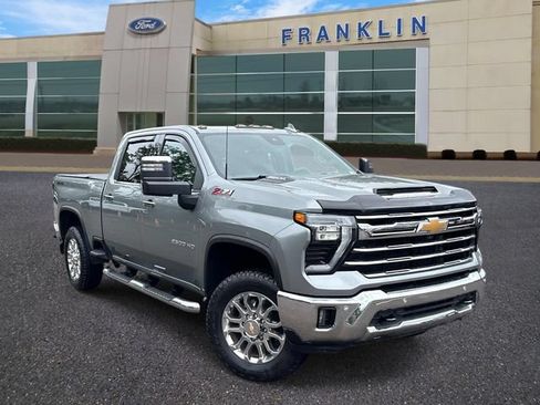 Used 2025 Chevrolet Silverado 2500 LTZ w/ LTZ Premium Package AWD/4WD image 1