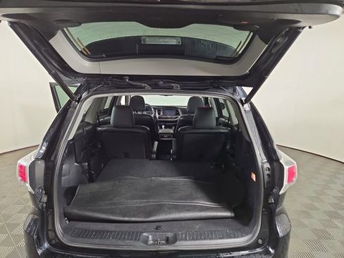 Used 2014 Toyota Highlander Limited Platinum AWD/4WD image 33
