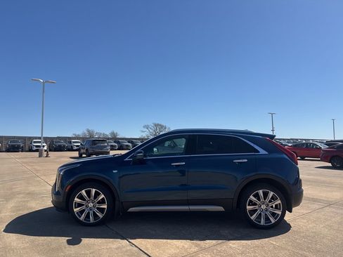 Used 2019 Cadillac XT4 Premium Luxury image 12