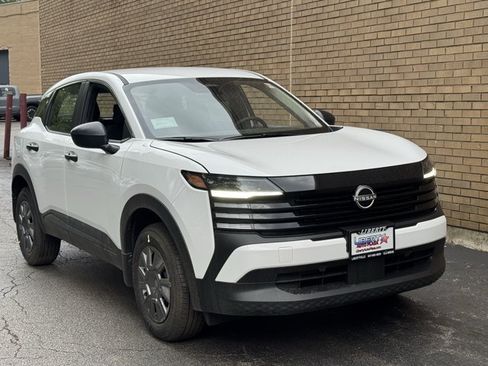 New 2026 Nissan Kicks S FWD image 2