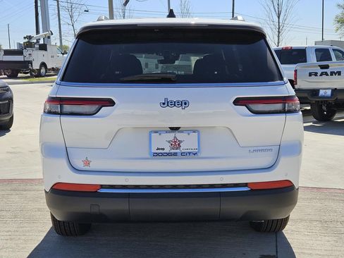 New 2026 Jeep Grand Cherokee L Laredo image 4