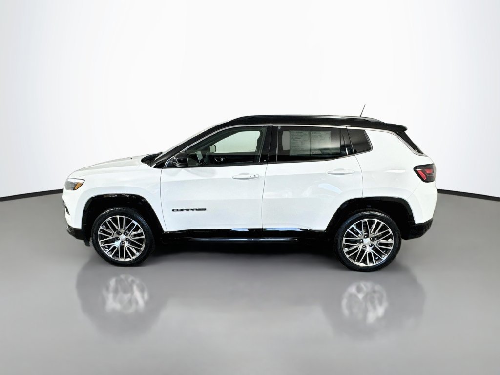 Used 2023 Jeep Compass Limited w/ Elite Group AWD/4WD image 5