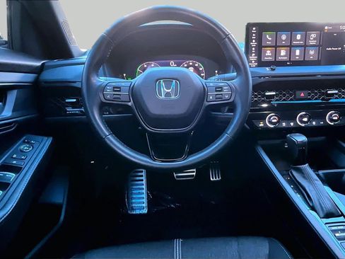 Used 2023 Honda Accord Sport image 6