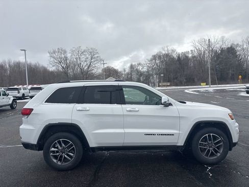 Used 2020 Jeep Grand Cherokee Limited image 2
