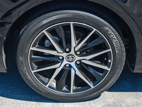 Used 2023 Toyota Camry SE FWD image 12