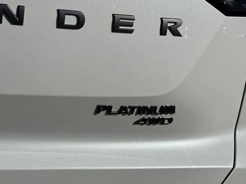 New 2026 Nissan Pathfinder Platinum image 26