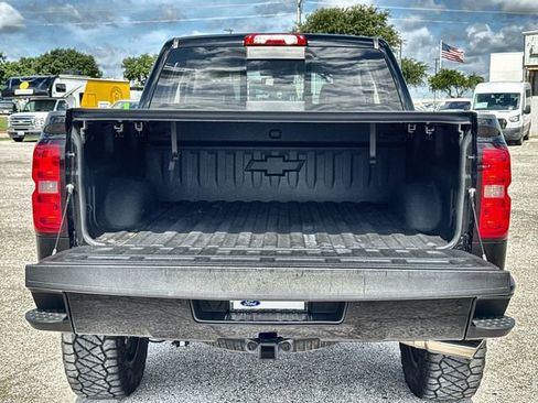 Used 2015 Chevrolet Silverado 1500 High Country w/ High Country Premium Package AWD/4WD image 24
