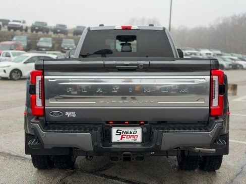 Used 2024 Ford F450 Platinum w/ FX4 Off-Road Package image 6