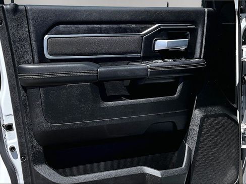 Used 2024 RAM 2500 Big Horn AWD/4WD image 21