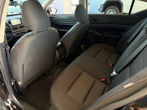 Used 2024 Nissan Altima 2.5 S FWD image 14