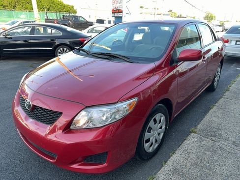 Used 2010 Toyota Corolla LE FWD image 5