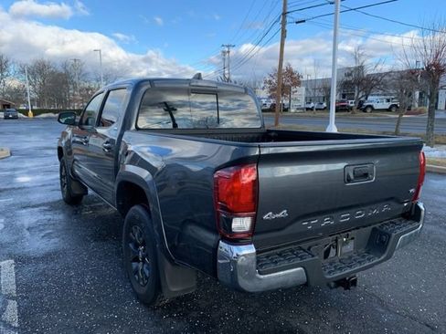 Used 2022 Toyota Tacoma SR5 image 5