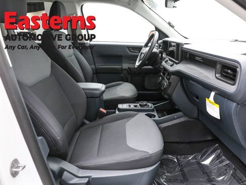 Used 2023 Ford Maverick XL image 23