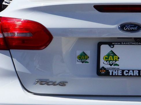 Used 2017 Ford Focus S image 19