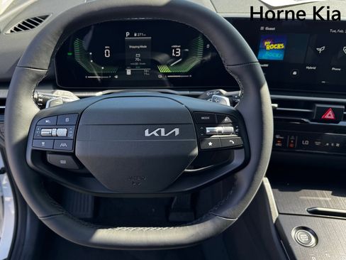 New 2026 Kia Sportage LX image 15