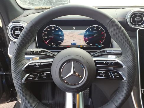 Used 2026 Mercedes-Benz GLC 300 4MATIC image 19