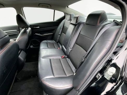 Used 2024 Nissan Altima 2.5 SR image 16