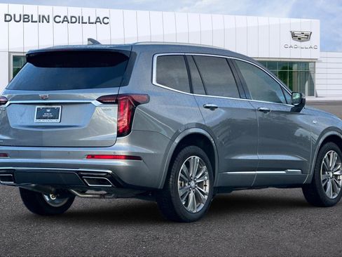 Used 2025 Cadillac XT6 Premium Luxury w/ Technology Package image 4