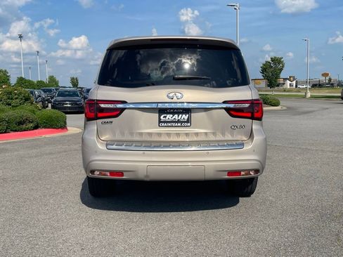 Used 2023 INFINITI QX80 Sensory w/ All-Season Package RWD image 6