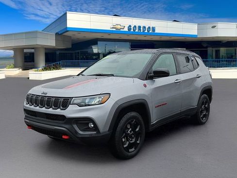 Used 2023 Jeep Compass Trailhawk image 1