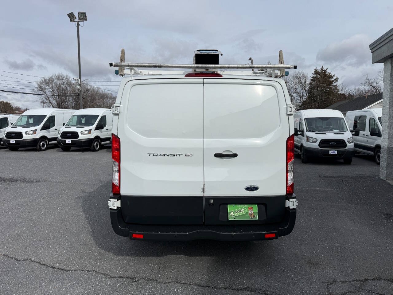 Used 2016 Ford Transit 150 130 Low Roof RWD image 32